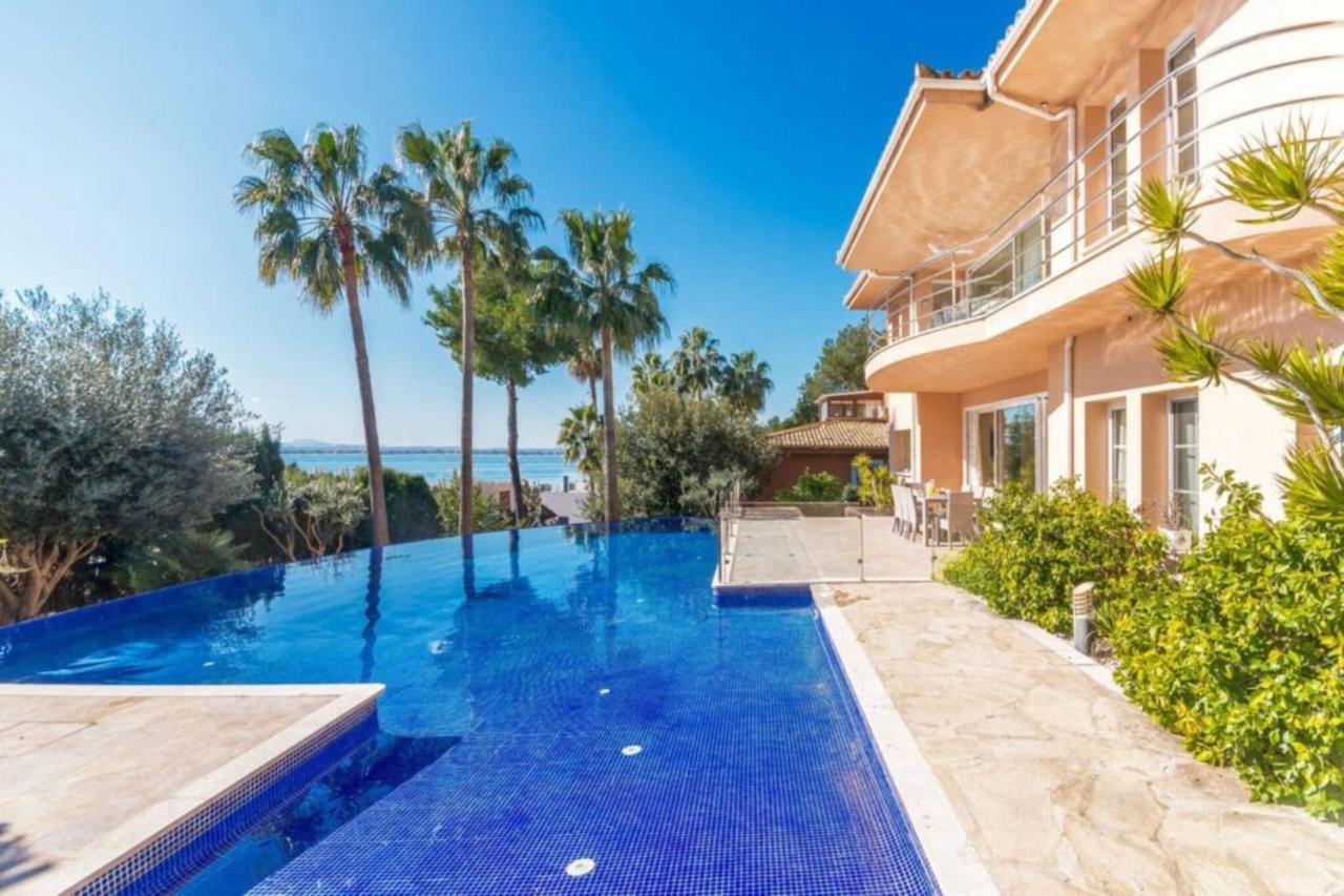 Alcanada Paradise Villa *